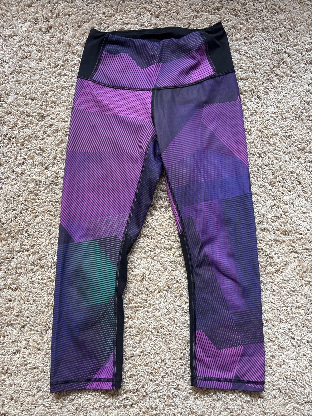 Lucy Multi Speed Om Capri Legging Sz XS